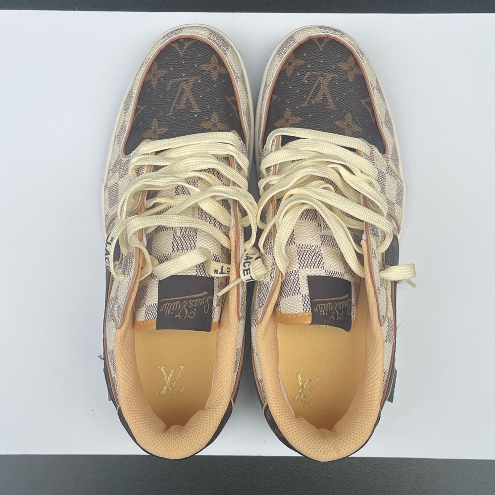 Louis Vuitton Men’s Low-Top Sneakers in Beige/Brown - Picture 3 of 11